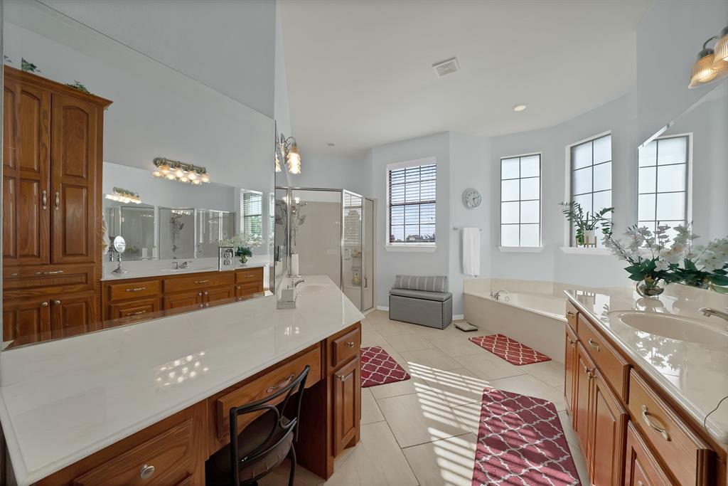 1611 Mustang Court Property Photo 19