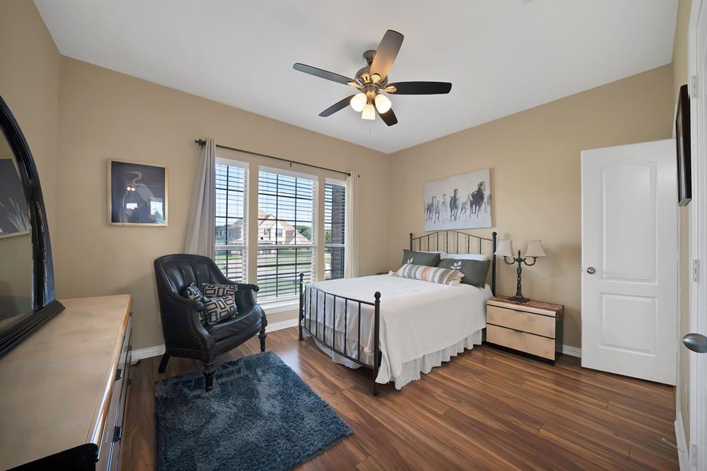 1611 Mustang Court Property Photo 28