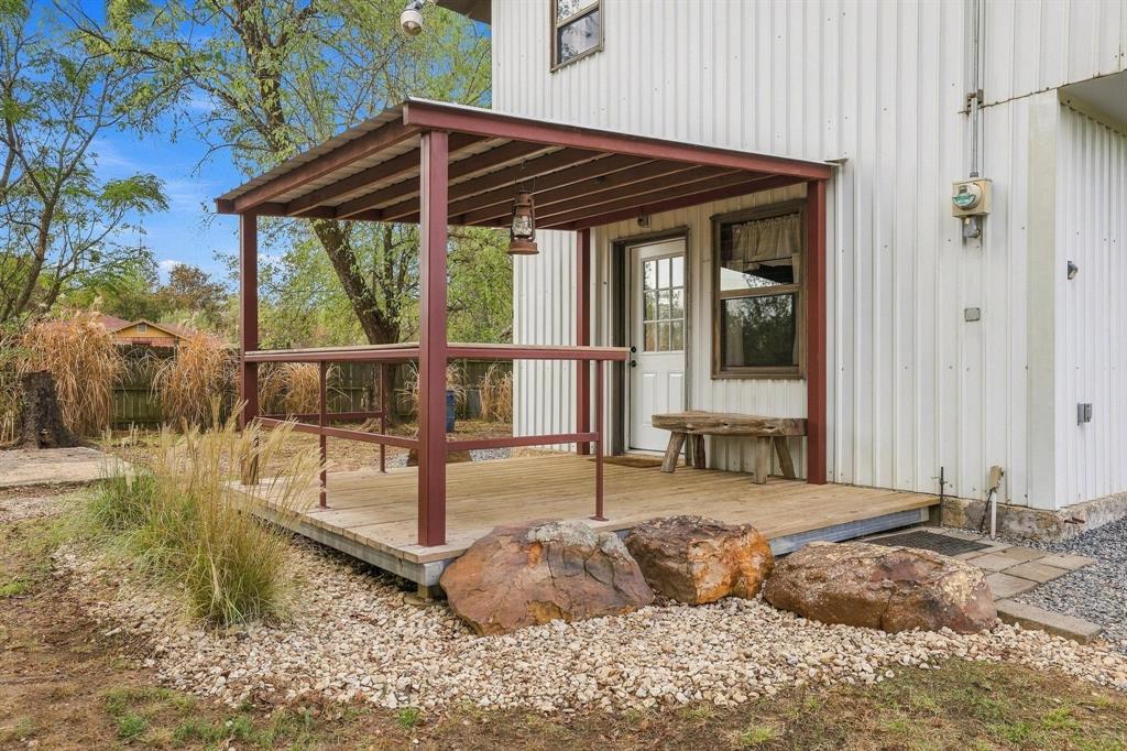 351 County Road 2274 Property Photo 1