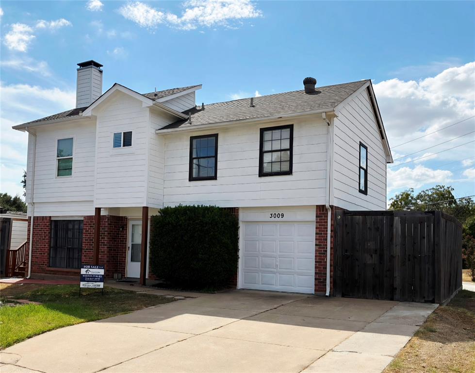 3009 Plumtree Lane Property Photo 1