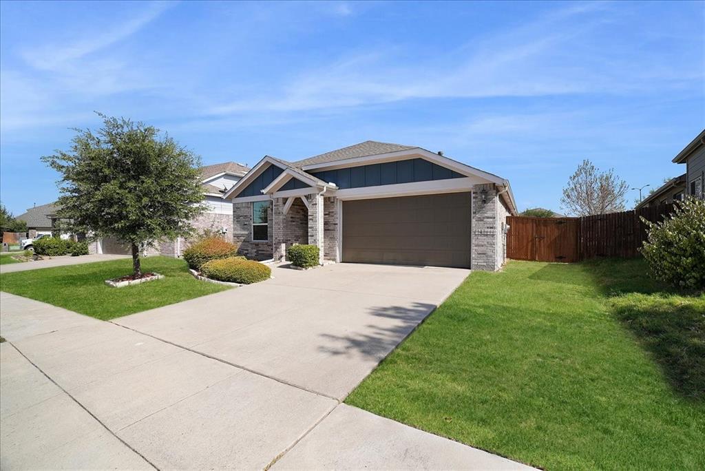 1103 Foxtail Drive Property Photo 1