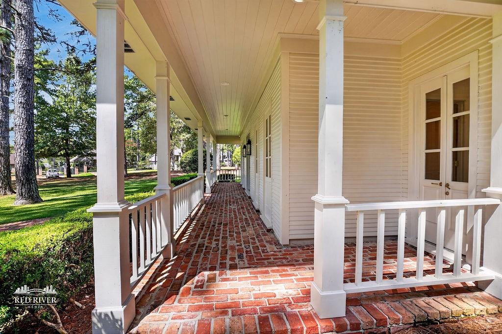 9639 Norris Ferry Road Property Photo 3