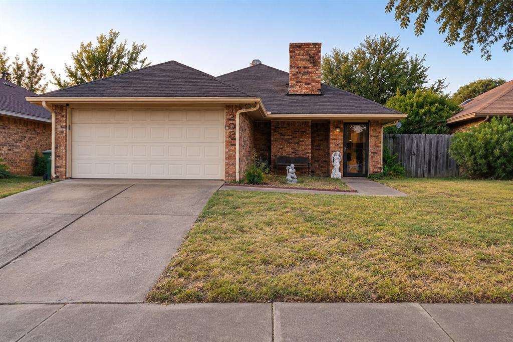 2023 Lorient Drive Property Photo 1