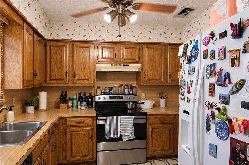 2023 Lorient Drive Property Photo 2