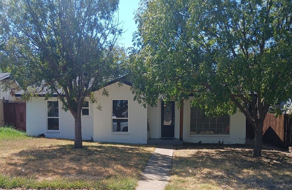 719 Kelso Drive Property Photo 1