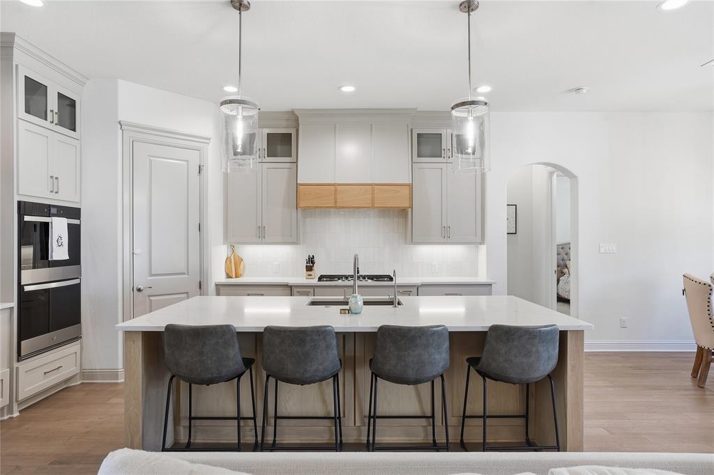 1021 Tobey Court Property Photo 14