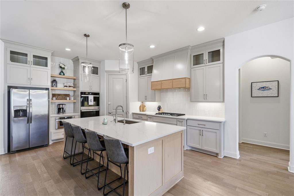 1021 Tobey Court Property Photo 15