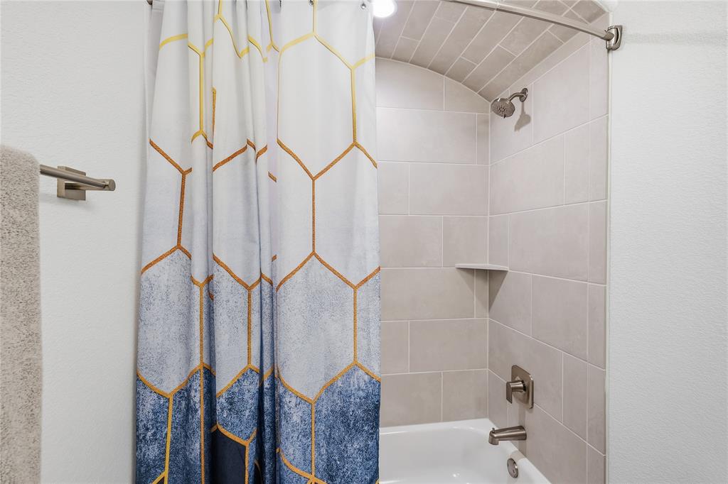1021 Tobey Court Property Photo 23