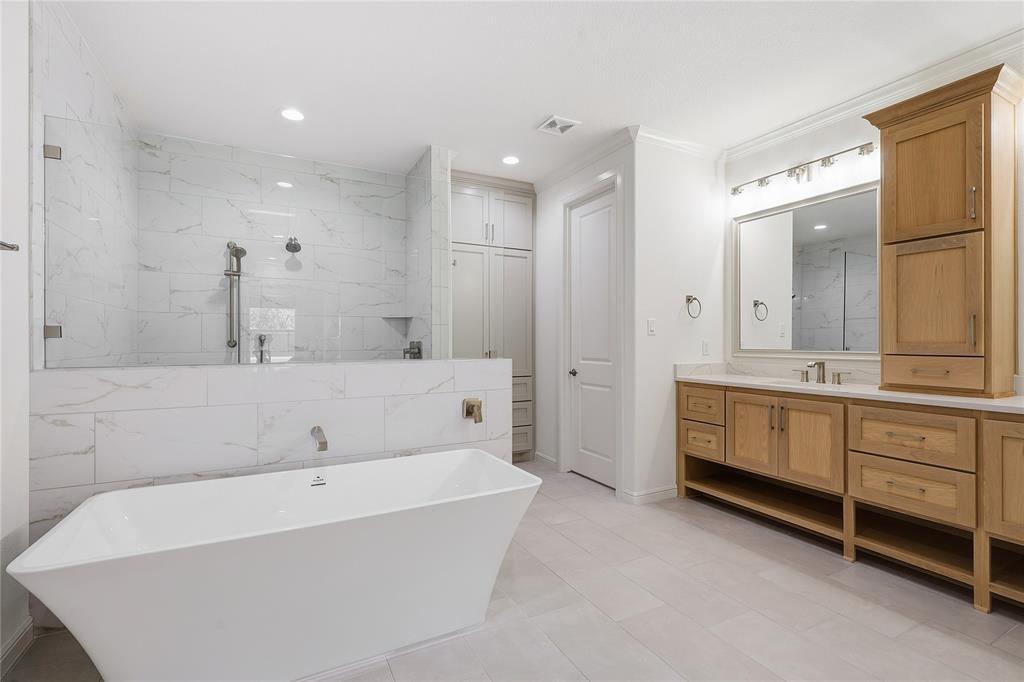 1021 Tobey Court Property Photo 31