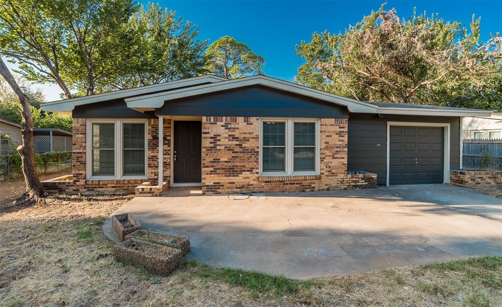 6216 Windermere Place Property Photo 1