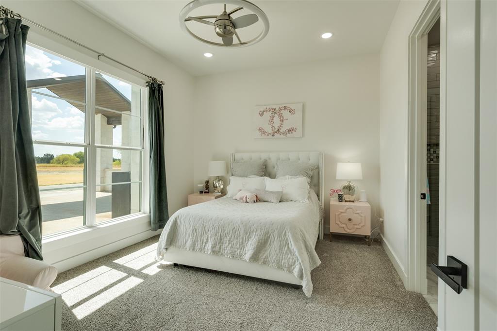 246 Prairie Way Property Photo 16