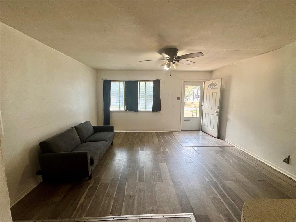1200 Park Drive Property Photo 7