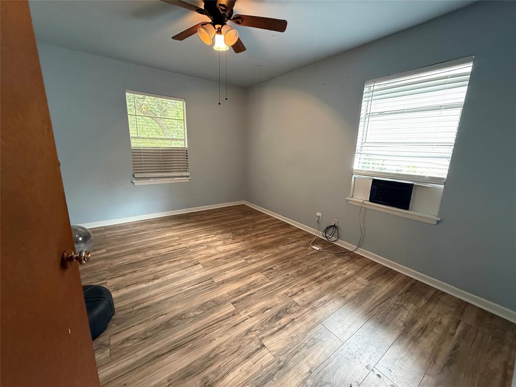 1200 Park Drive Property Photo 10