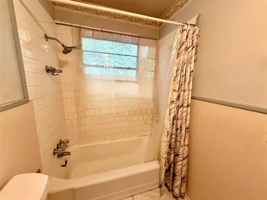 1200 Park Drive Property Photo 13
