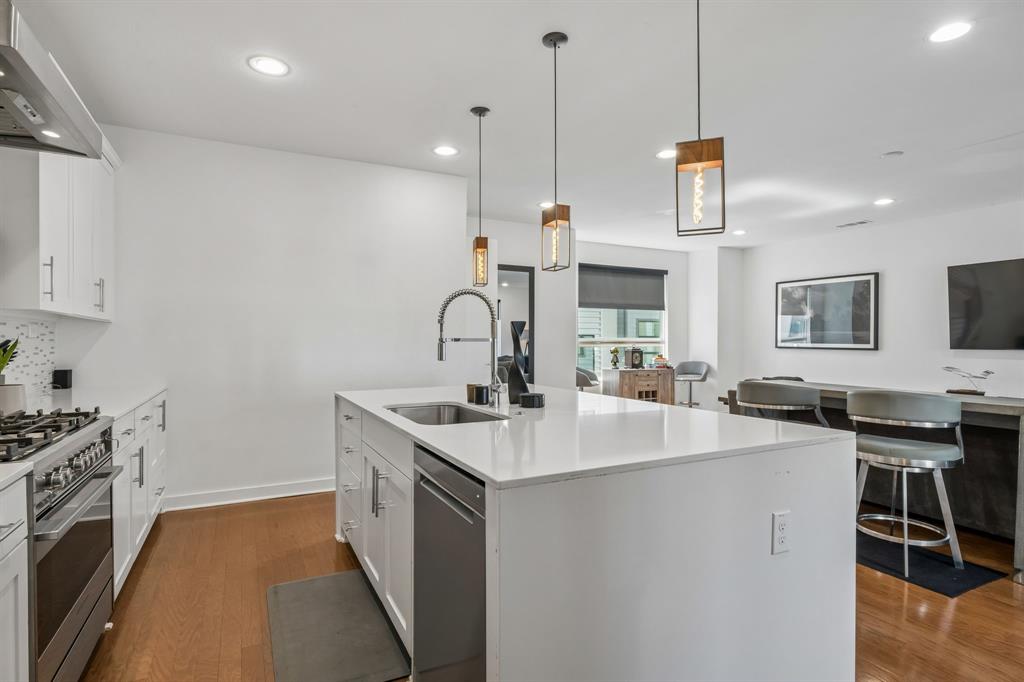 1925 California Drive 1 Property Photo 15