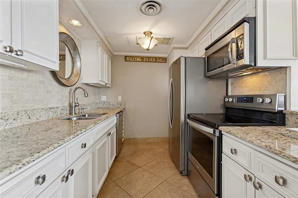 6211 W Northwest Highway 2702 Property Photo 13