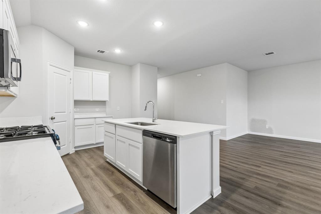 1221 Moon Ranch Road Property Photo 4