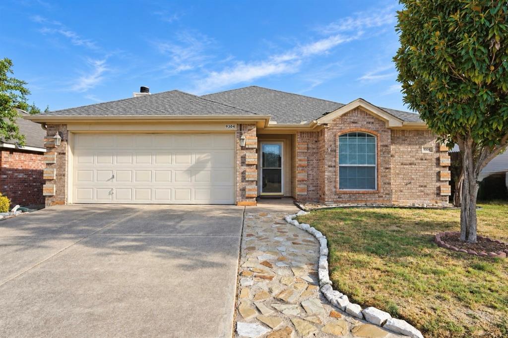 9304 Marilyn Court Property Photo 1