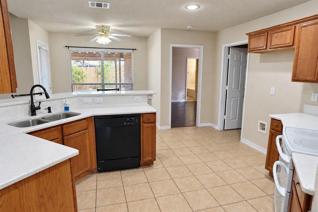 9304 Marilyn Court Property Photo 5