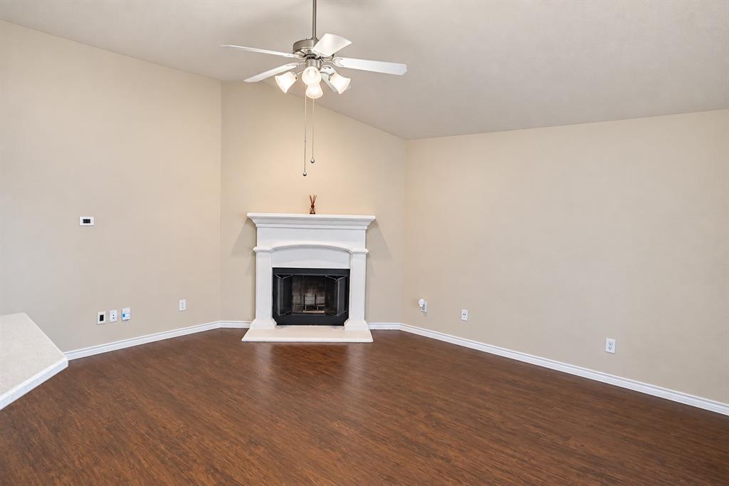 9304 Marilyn Court Property Photo 6