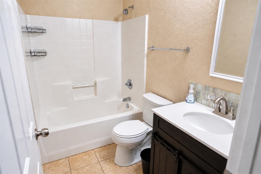9304 Marilyn Court Property Photo 16