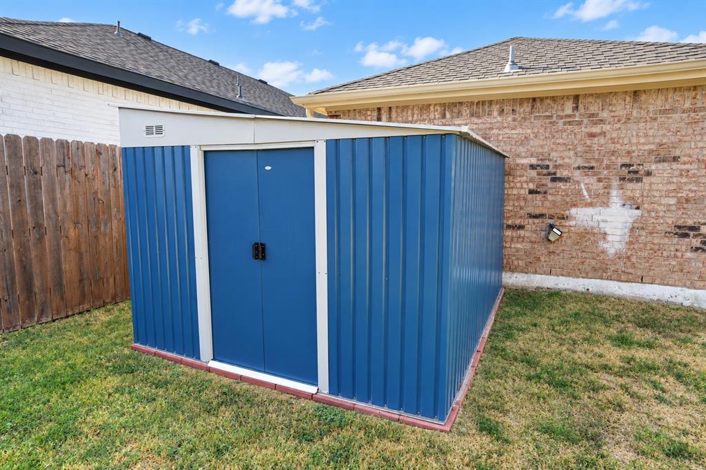 9304 Marilyn Court Property Photo 17
