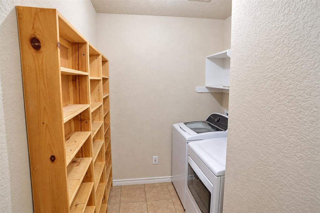 9304 Marilyn Court Property Photo 21