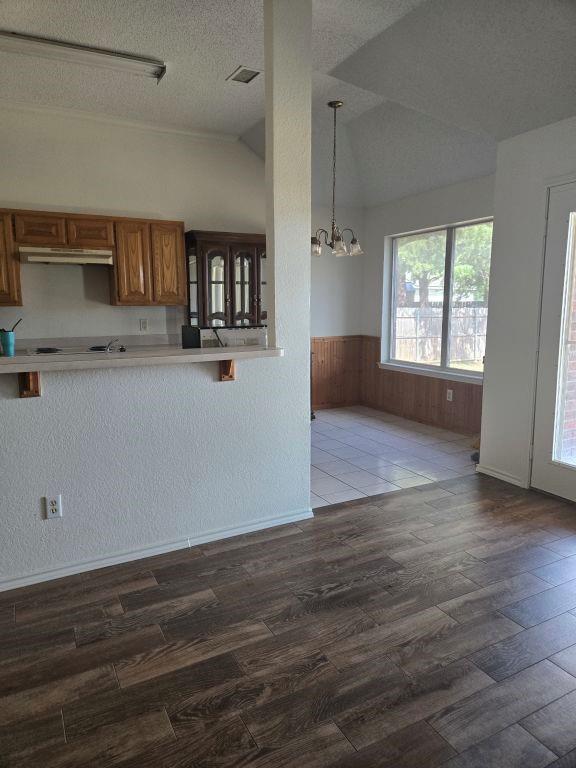 850 Valley View Court Property Photo 4