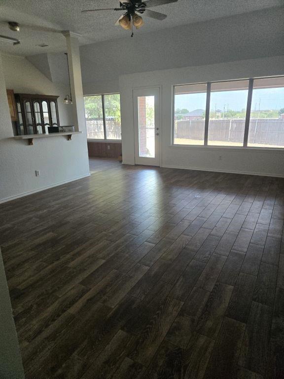 850 Valley View Court Property Photo 6
