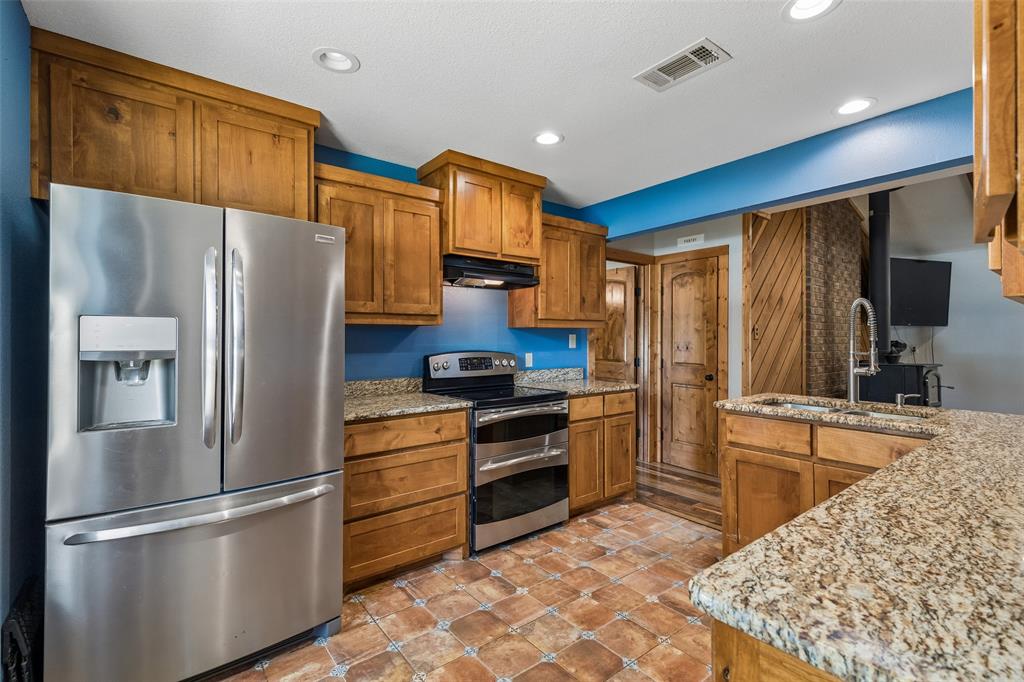1111 Riley Road Property Photo 5