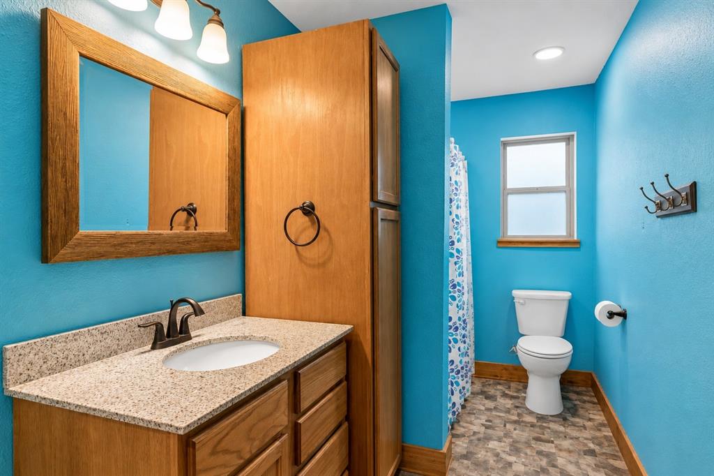 1111 Riley Road Property Photo 16