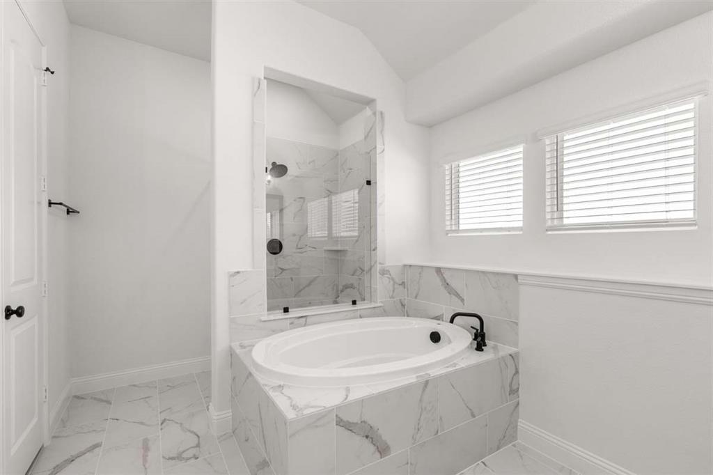 1013 Ashcroft Lane Property Photo 12