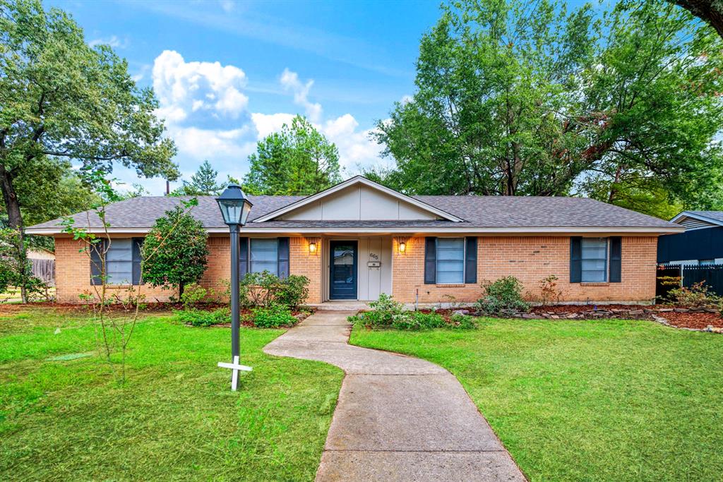 665 32nd Street Property Photo 1