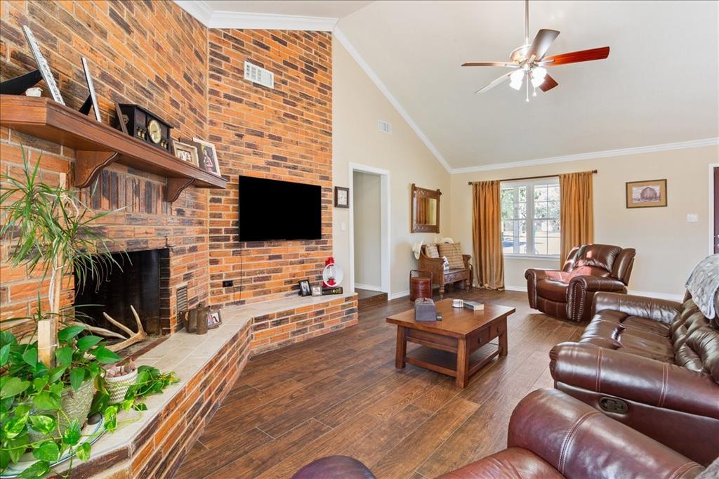 100 Sunny Lane Property Photo 8