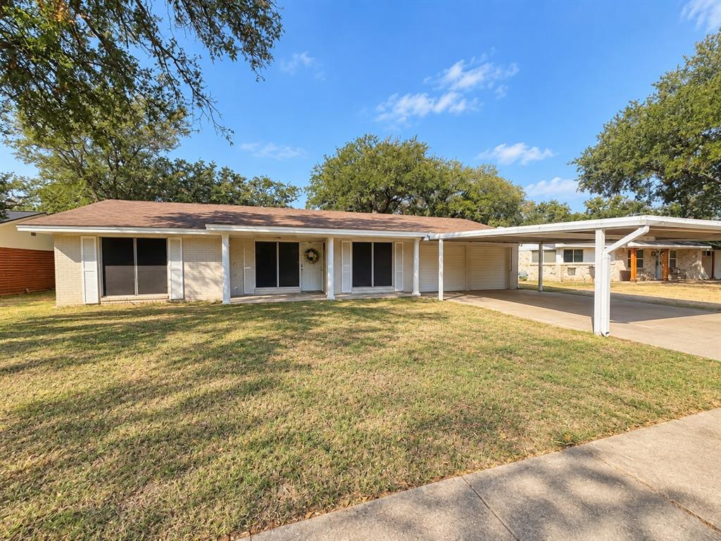 304 S Norma Drive Property Photo 1