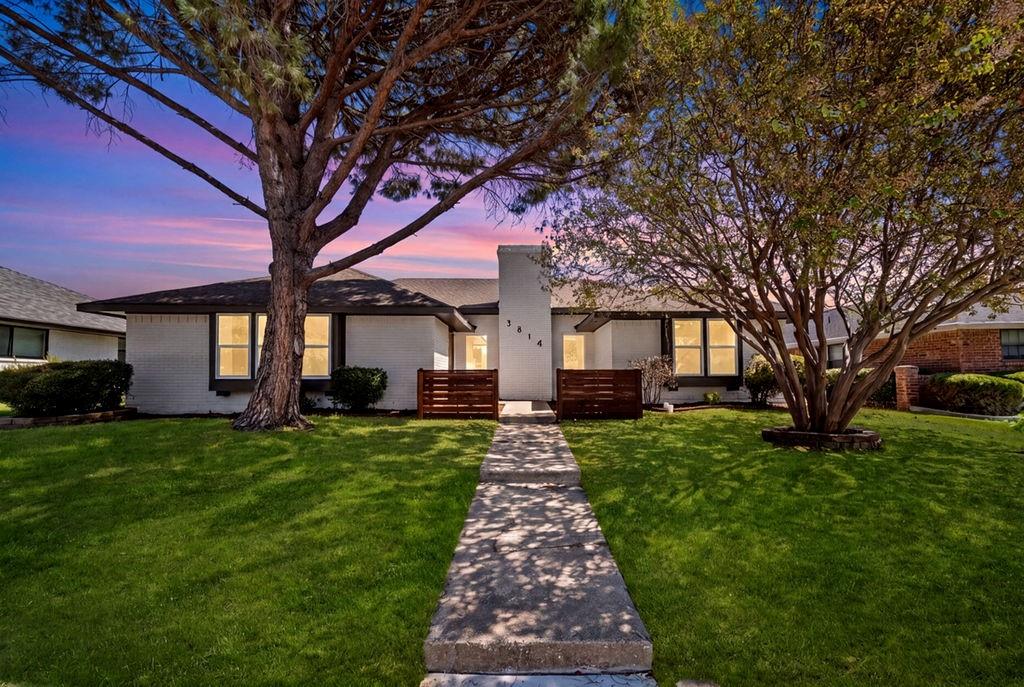 3814 Woodside Road Property Photo 1