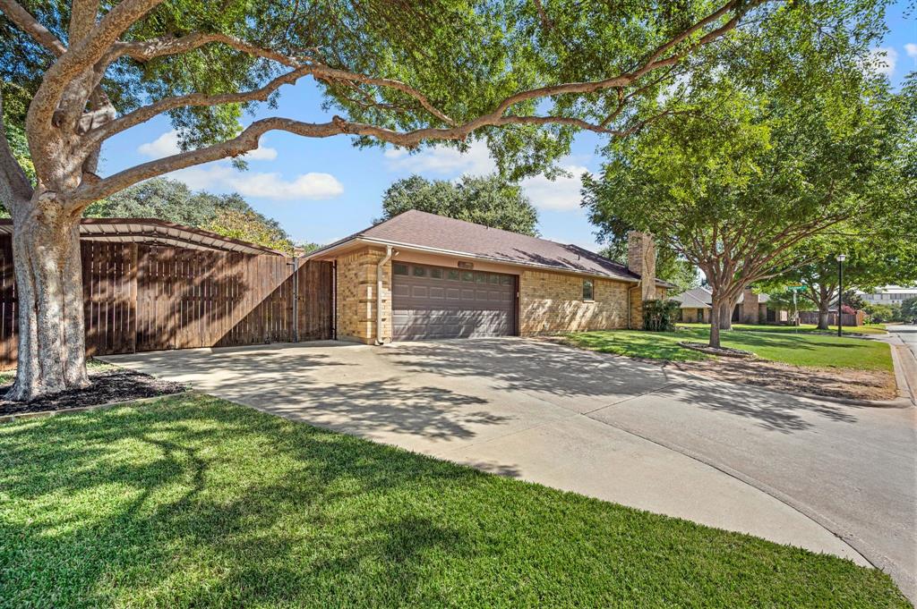 1401 Sandpiper Street Property Photo 3