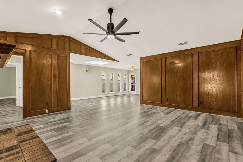1005 Nottingham Drive Property Photo 16