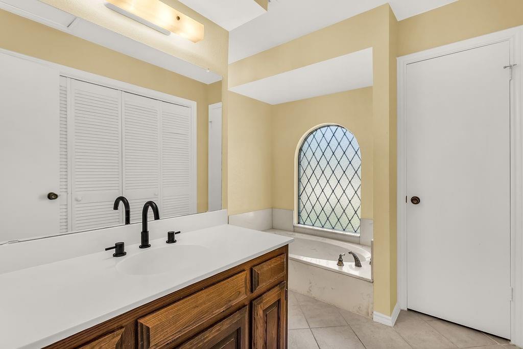 1005 Nottingham Drive Property Photo 31