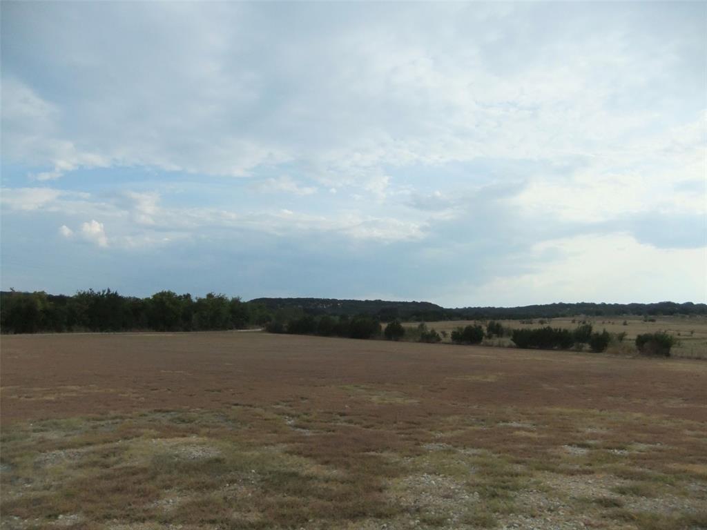 134 County Road 2139 Property Photo 4