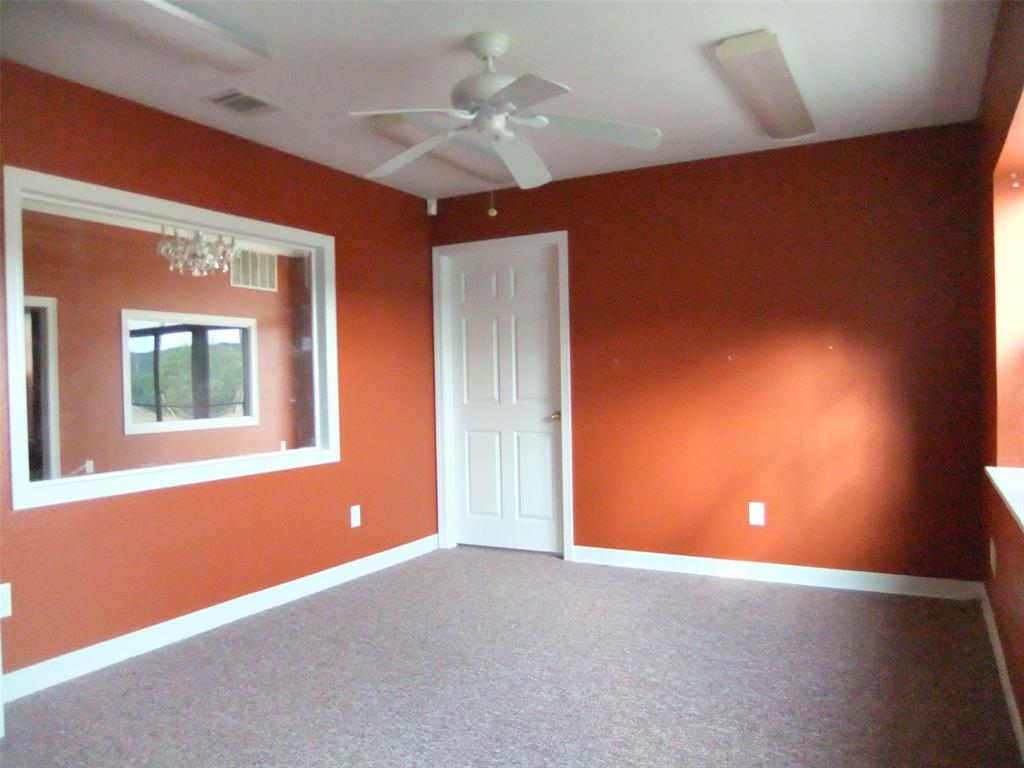 134 County Road 2139 Property Photo 19