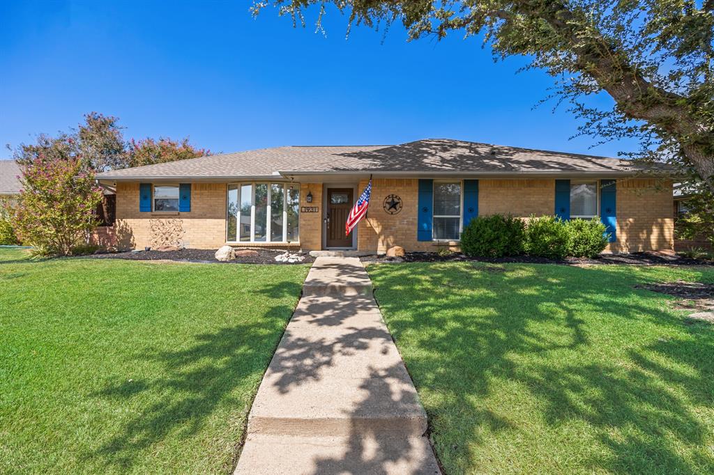 1931 Robin Meadow Drive Property Photo 1