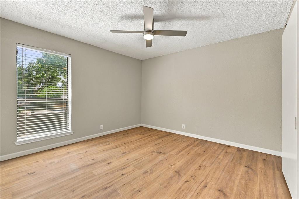 1901 Cloisters Drive 920 Property Photo 12