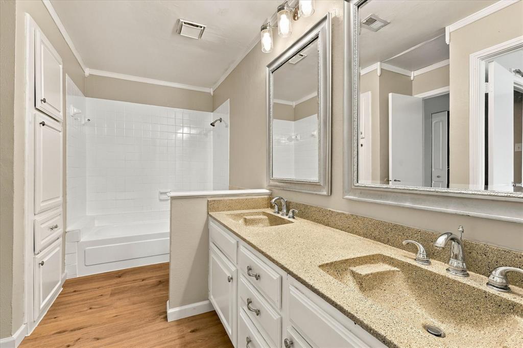 1901 Cloisters Drive 920 Property Photo 15