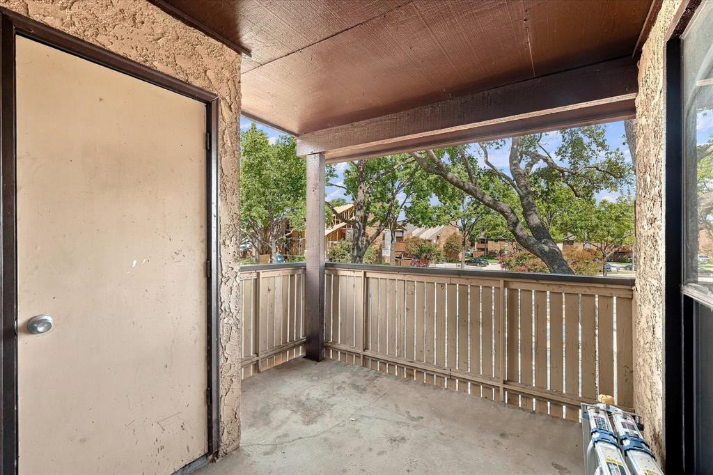 1901 Cloisters Drive 920 Property Photo 18