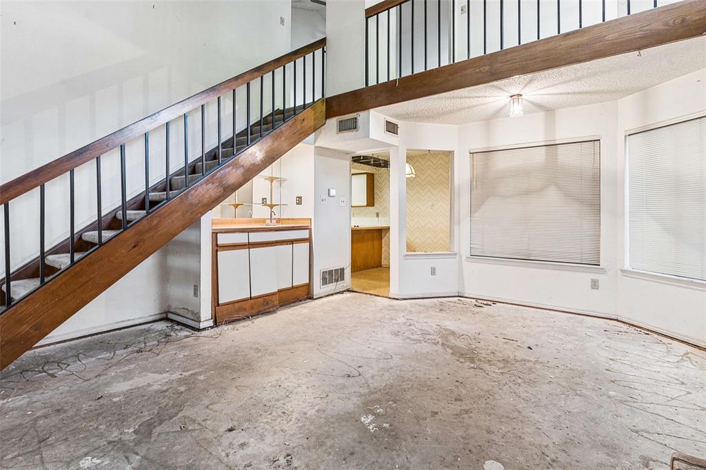 18040 Midway Road 105 Property Photo 5