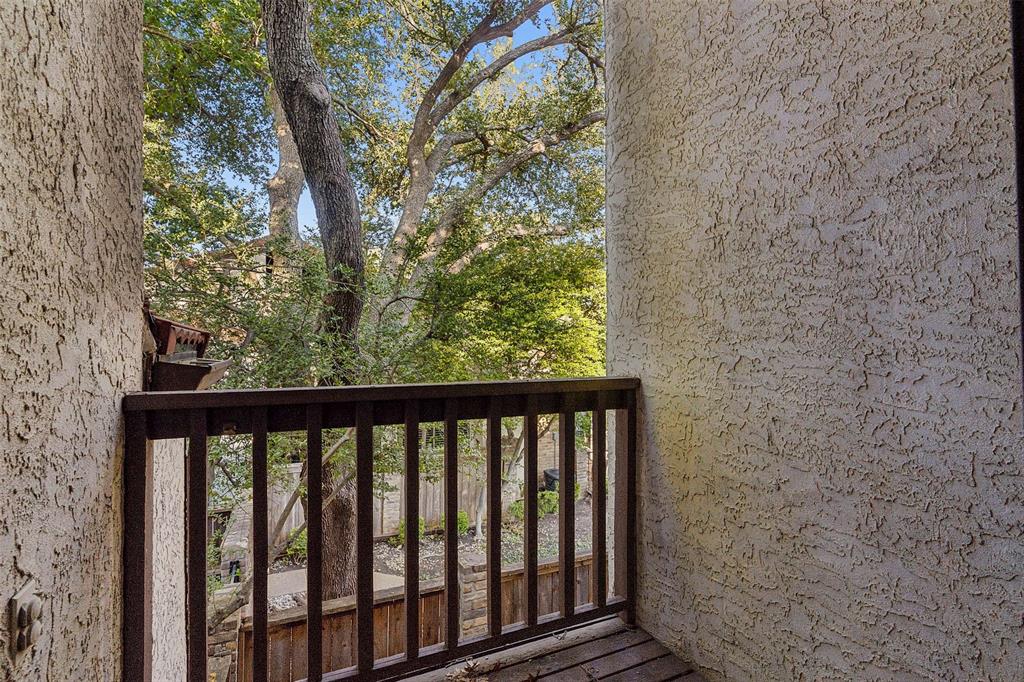 18040 Midway Road 105 Property Photo 17