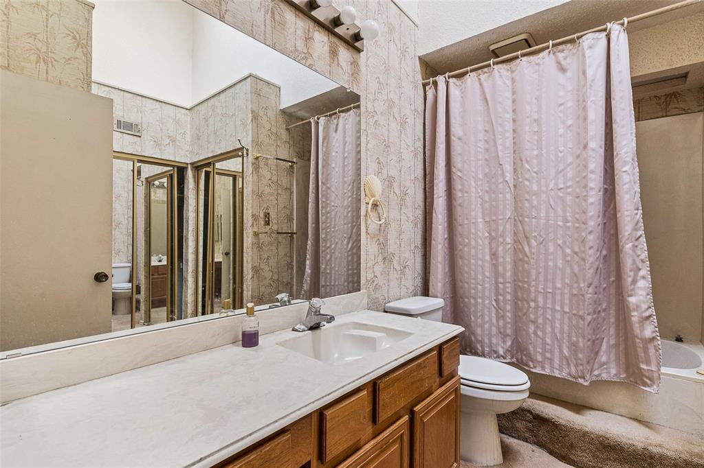 18040 Midway Road 105 Property Photo 21