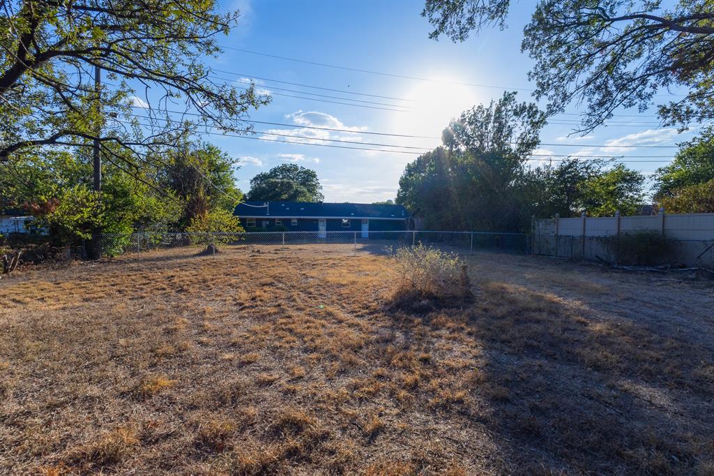 1122 Timberline Street Property Photo 10
