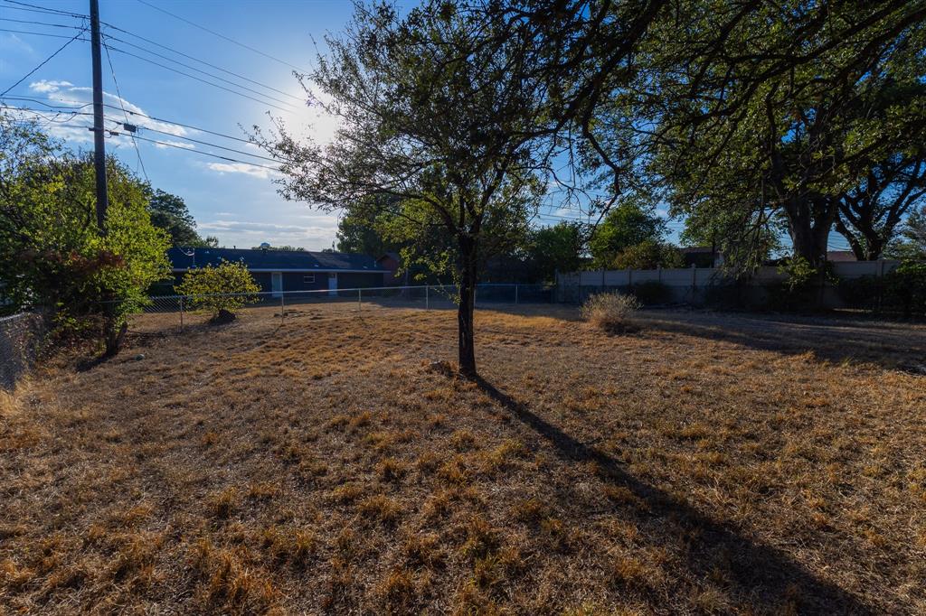 1122 Timberline Street Property Photo 15